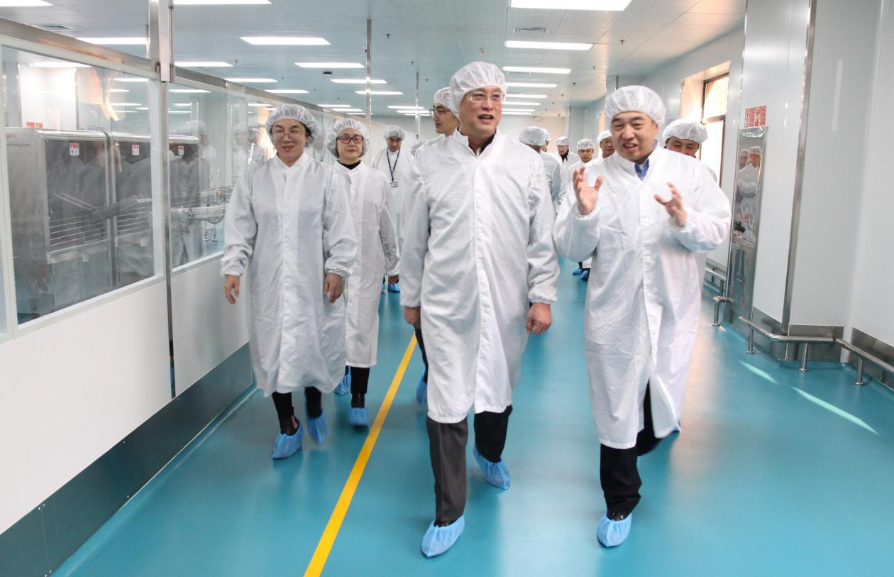 做爱影片
主要负责同志到大连调研督导药品安全工作